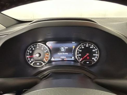 Used 2022 Jeep Renegade Latitude AWD/4WD image 17