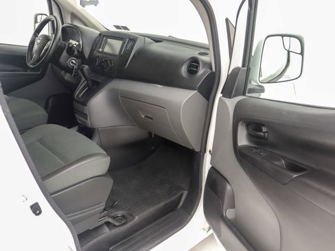 Used 2020 Nissan NV200 SV w/ Sliding Glass Door Package image 15