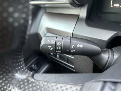 Certified 2024 Toyota Tacoma SR5 image 21