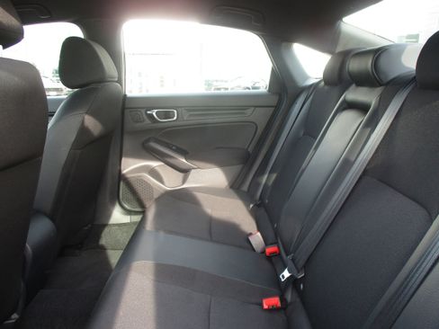 Used 2025 Honda Civic Sport image 15