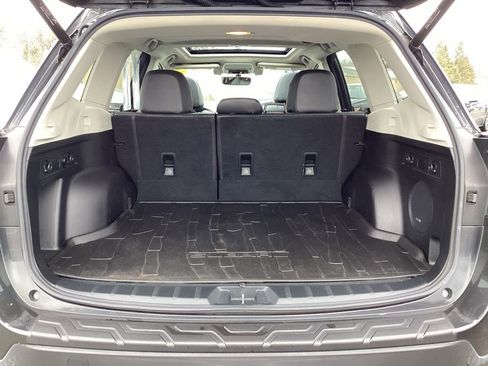 Used 2019 Subaru Forester Limited image 15