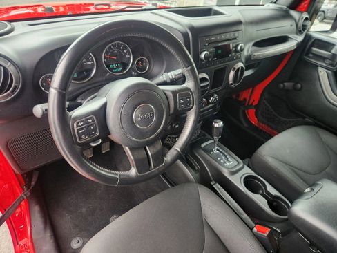 Used 2016 Jeep Wrangler Sport w/ Connectivity Group AWD/4WD image 27