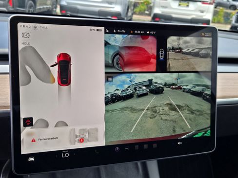 Used 2024 Tesla Model Y Long Range AWD/4WD image 19
