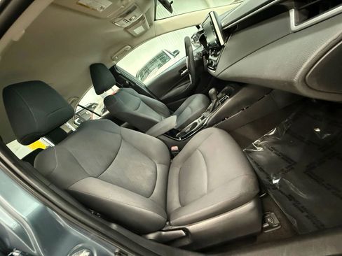 Used 2020 Toyota Corolla LE FWD image 24