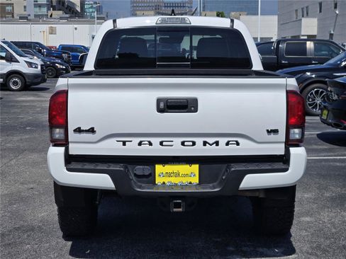 Used 2023 Toyota Tacoma SR5 w/ Technology Package AWD/4WD image 7