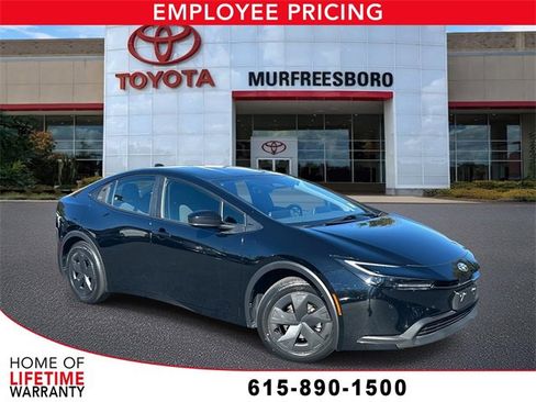 Used 2024 Toyota Prius LE image 1