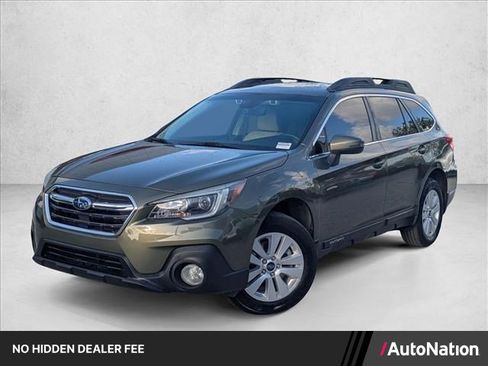 Used 2018 Subaru Outback 2.5i Premium AWD/4WD image 1