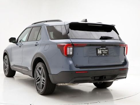 Used 2025 Ford Explorer ST-Line w/ Premium Package image 6