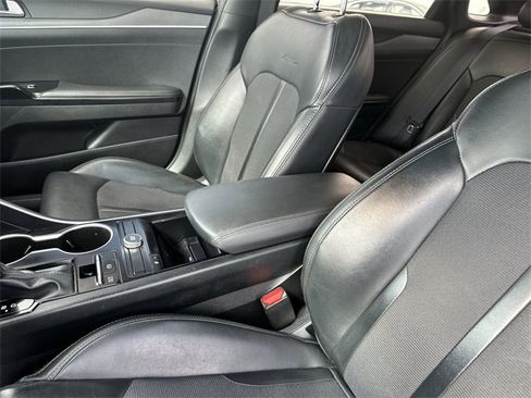 Used 2023 Kia K5 GT-Line image 24