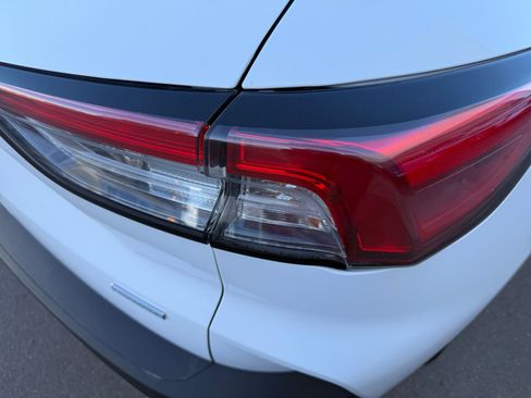 Used 2020 Ford Escape SE image 29