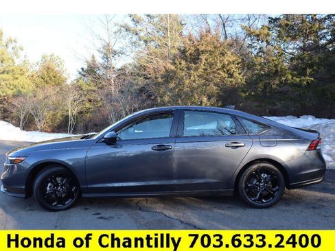 Used 2025 Honda Accord SE image 4