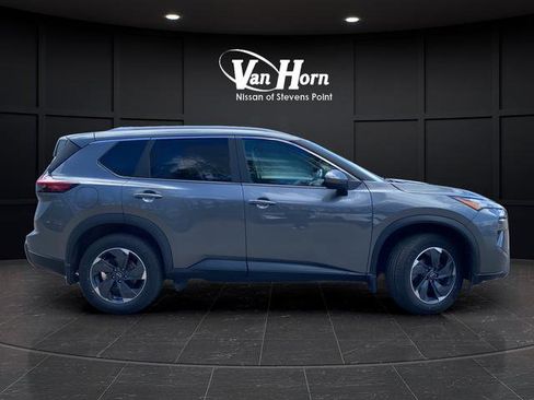 Used 2025 Nissan Rogue SV w/ SV Premium Package AWD/4WD image 8