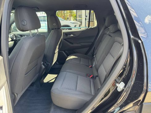 Used 2025 Chevrolet Equinox LT FWD image 27