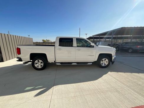 Used 2018 Chevrolet Silverado 1500 LT w/ All Star Edition RWD image 14