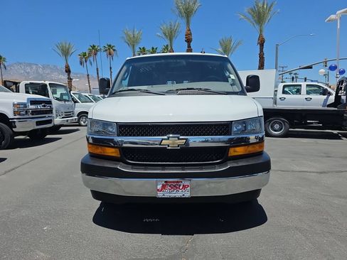 Used 2024 Chevrolet Express 2500 w/ Driver Convenience Package RWD image 3