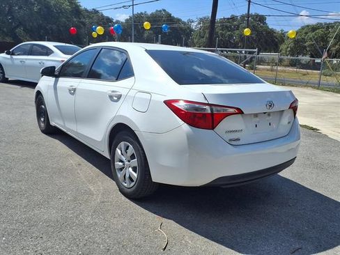 Used 2016 Toyota Corolla LE FWD image 5