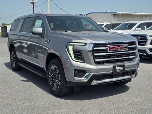 New 2026 GMC Yukon XL Elevation RWD image 3