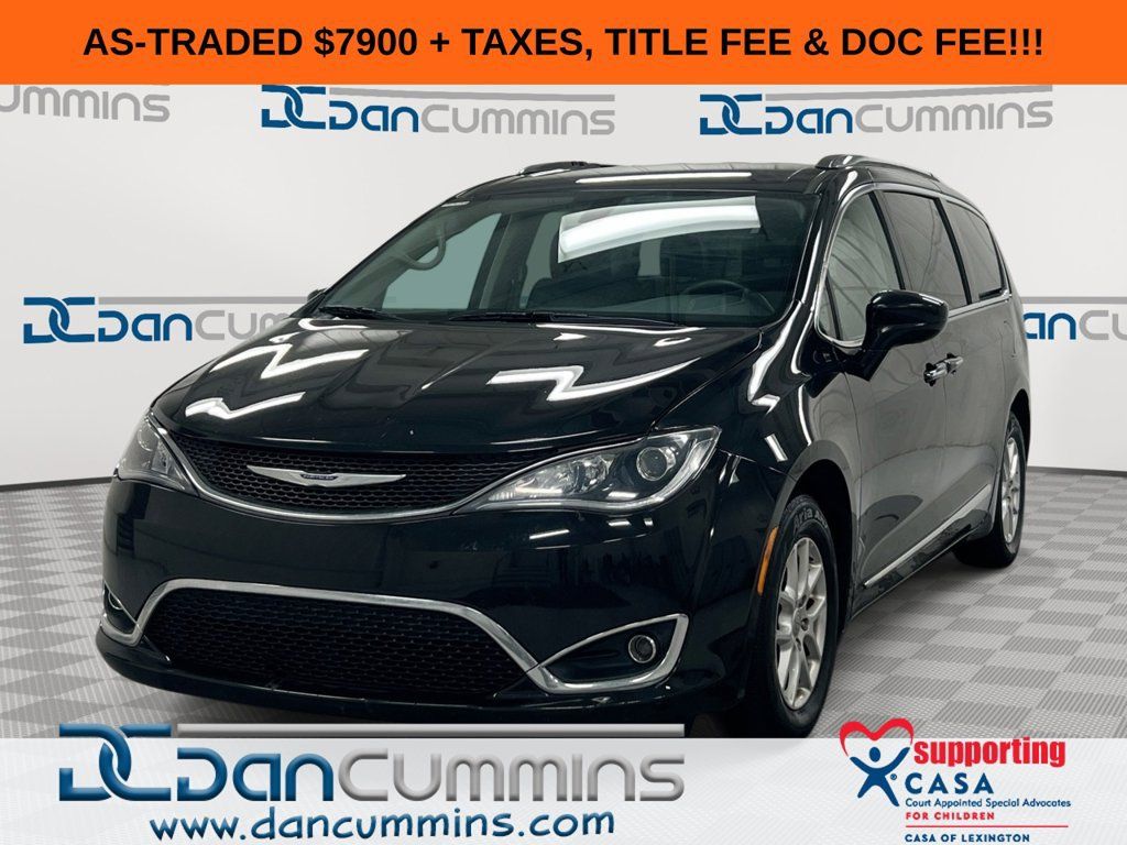 Used 2020 Chrysler Pacifica Touring-L FWD image 1