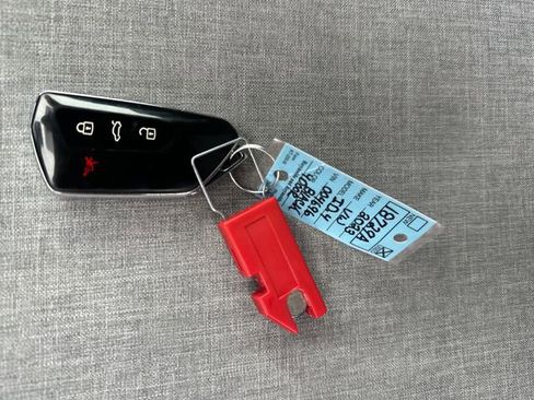 Used 2023 Volkswagen ID.4 Pro image 31