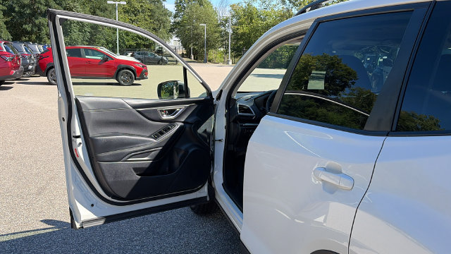 Certified 2022 Subaru Forester Premium AWD/4WD image 23