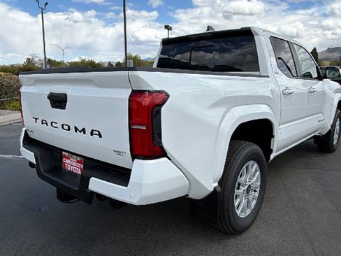 New 2026 Toyota Tacoma SR5 AWD/4WD image 3