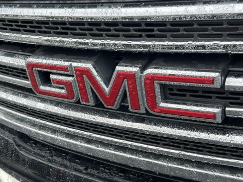 Used 2016 GMC Canyon SLT image 8