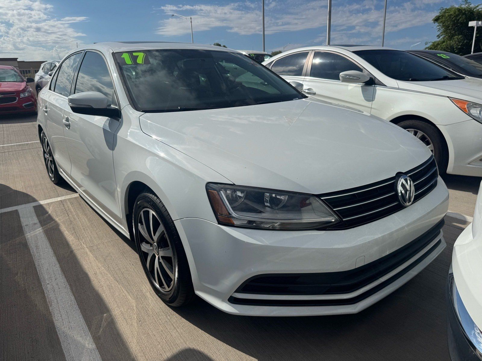 Used 2017 Volkswagen Jetta SE FWD image 5