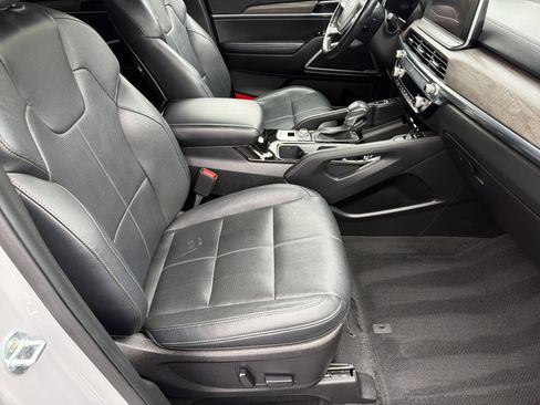 Used 2022 Kia Telluride EX w/ EX Premium Package AWD/4WD image 11