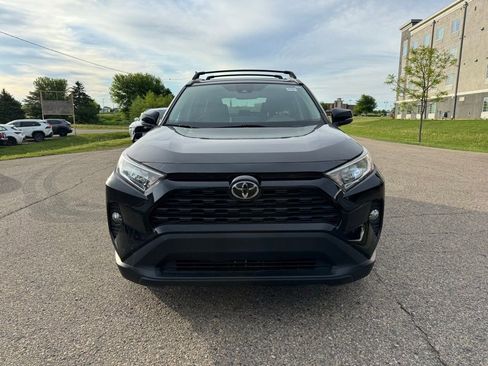 Used 2020 Toyota RAV4 XLE AWD/4WD image 12