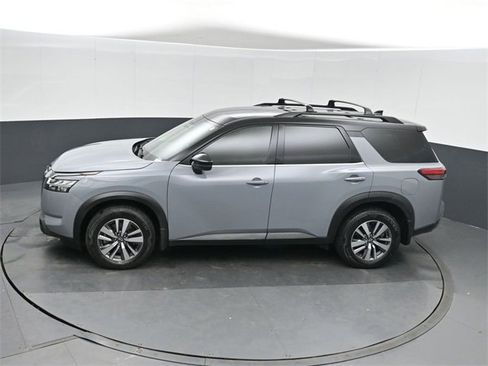 Used 2023 Nissan Pathfinder SL w/ Lighting Package (N92) image 36