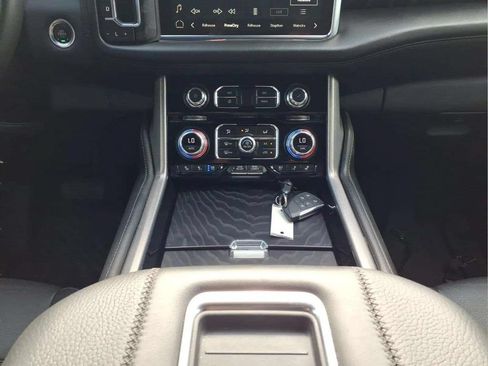 Used 2024 GMC Yukon Denali w/ Max Trailering Package RWD image 12