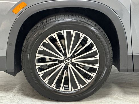 New 2026 Volkswagen Tiguan S FWD image 24