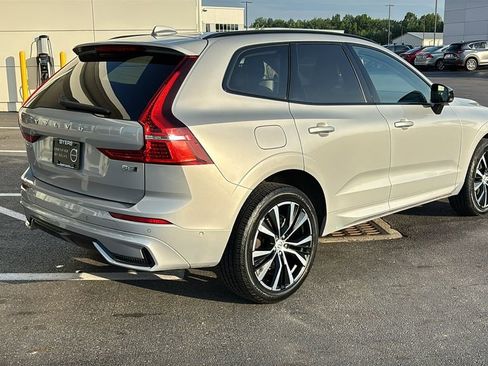 Certified 2025 Volvo XC60 B5 Plus AWD/4WD image 28