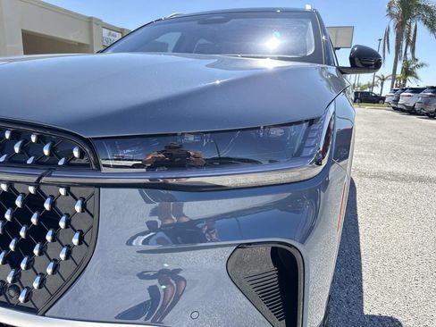 New 2026 Lincoln Nautilus Reserve AWD/4WD image 9