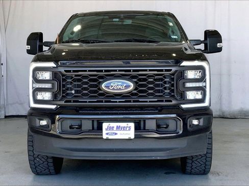 Used 2023 Ford F250 Lariat w/ Sport Appearance Package image 3