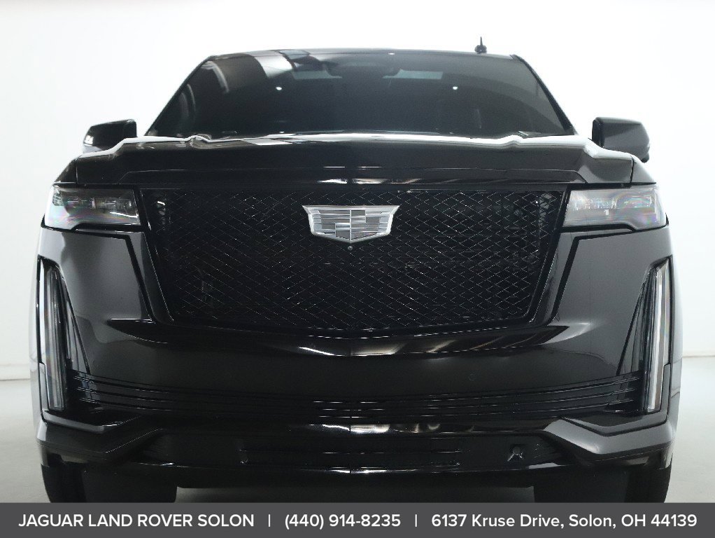 Used 2022 Cadillac Escalade Sport Platinum w/ LPO, ONYX Package AWD/4WD image 13