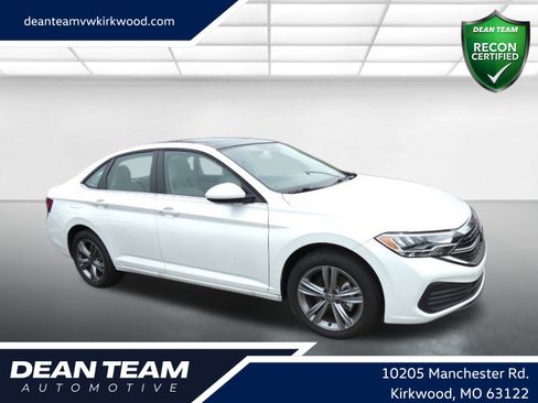 Used 2024 Volkswagen Jetta SE w/ Panoramic Sunroof Package FWD image 1