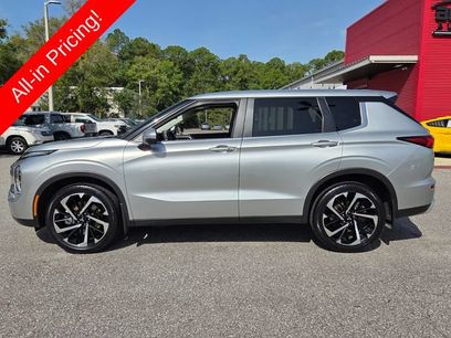 Used 2023 Mitsubishi Outlander SE