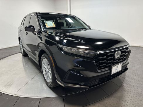 Certified 2025 Honda CR-V EX image 2