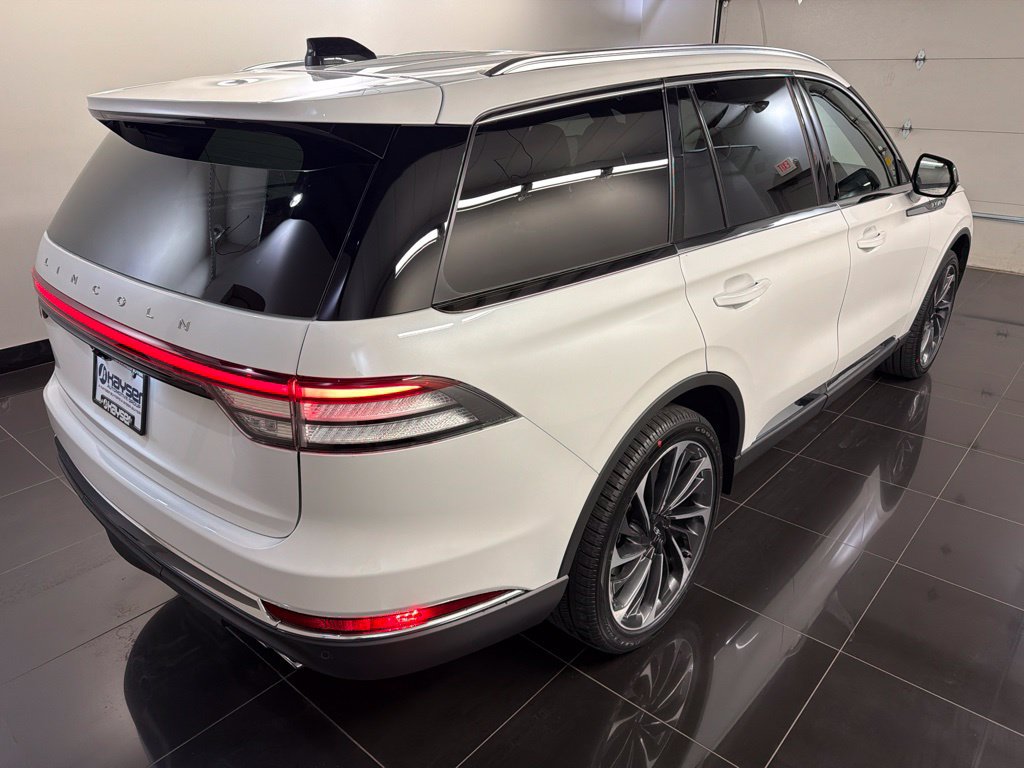New 2027 Lincoln Aviator Reserve AWD/4WD image 6