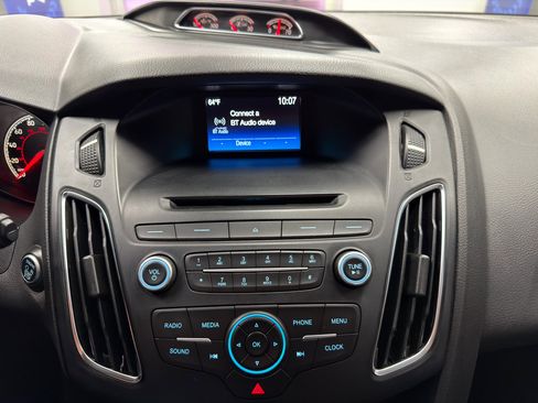 Used 2017 Ford Focus ST image 20