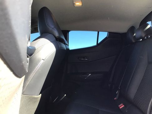 Used 2020 Toyota C-HR Limited image 8