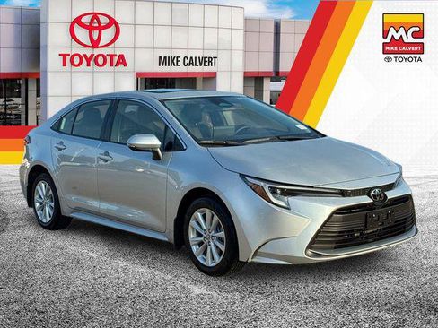 Certified 2026 Toyota Corolla XLE FWD image 7