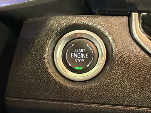 Used 2024 Chevrolet Colorado W/T image 26