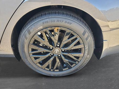 New 2026 Nissan Altima 2.5 SV FWD image 9