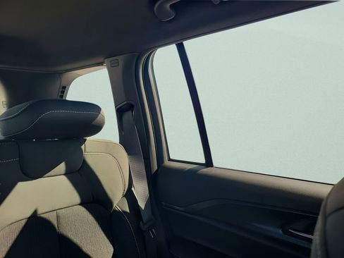 New 2025 Jeep Grand Cherokee Laredo X image 14