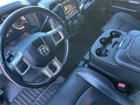 Used 2017 RAM 2500 Laramie image 11
