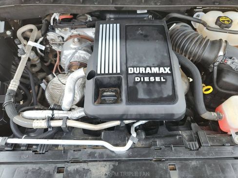 Used 2024 GMC Sierra 1500 AT4 w/ Technology Package AWD/4WD image 29