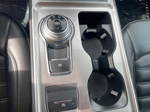 Used 2024 Ford Edge SEL image 14