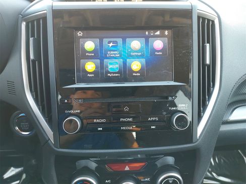 Used 2020 Subaru Forester Premium image 20